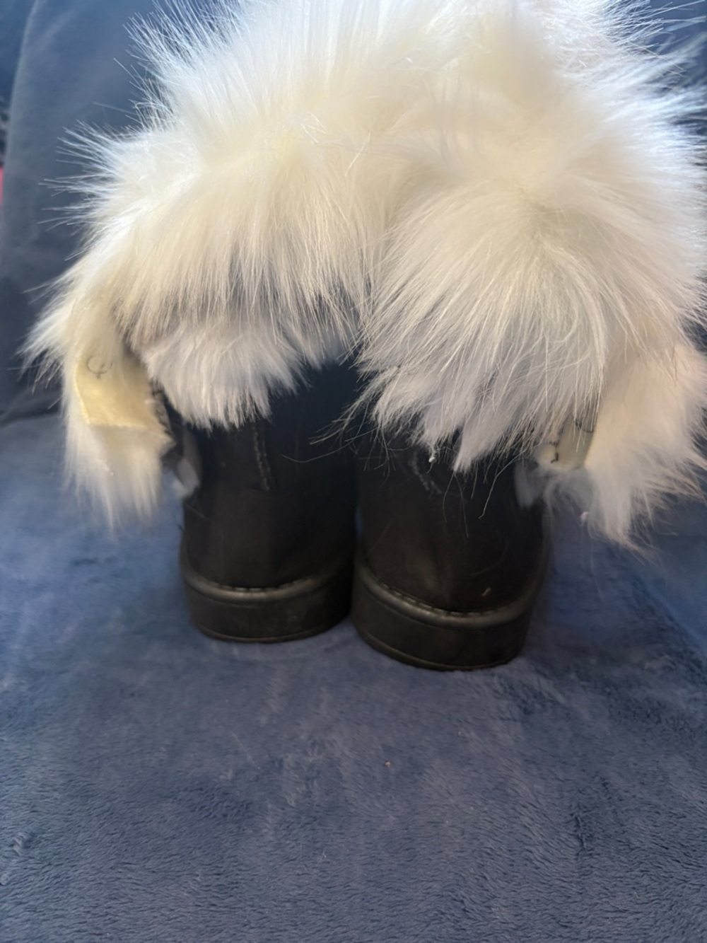 Women’s Black Winter Faux-Fur Cuff Boots - Picture 3 of 6